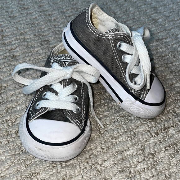 Toddler Chuck Taylor All Star Converse- Gray - Picture 1 of 8